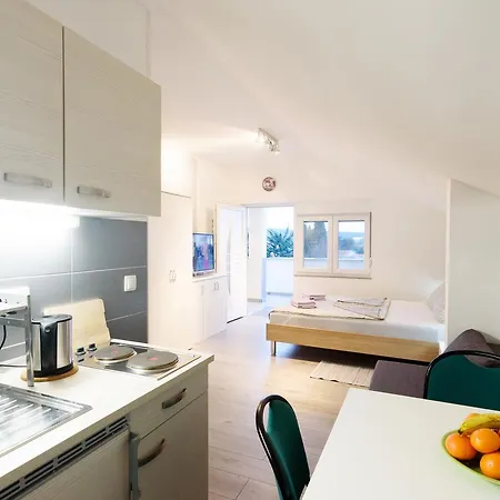 Apartamento Orhideja Gornji Karin