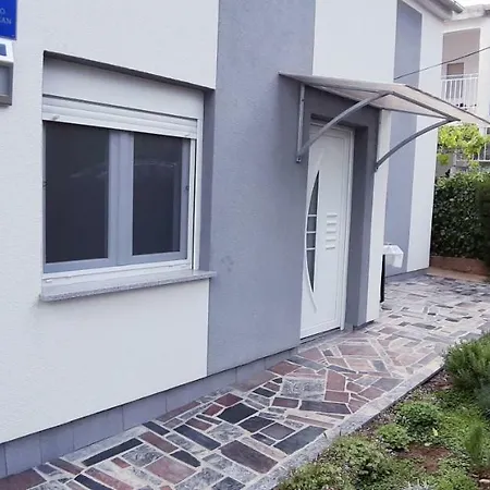 Apartamento Orhideja